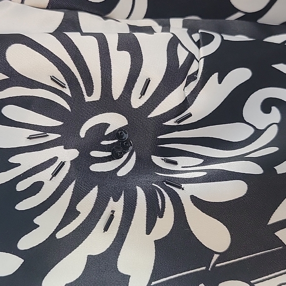 SANDRA‎ DARREN Black and White Large Beaded Floral Short Jacket 4P - Picture 4 of 7